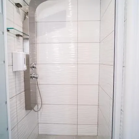Ble 2 Apartman Párosz